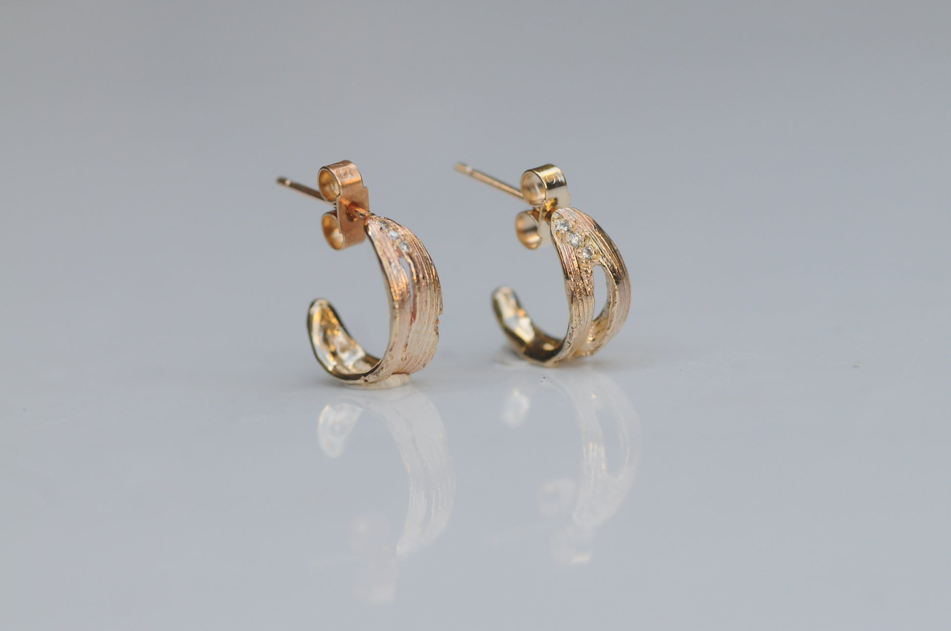 Diamond Meadow Huggies image 0